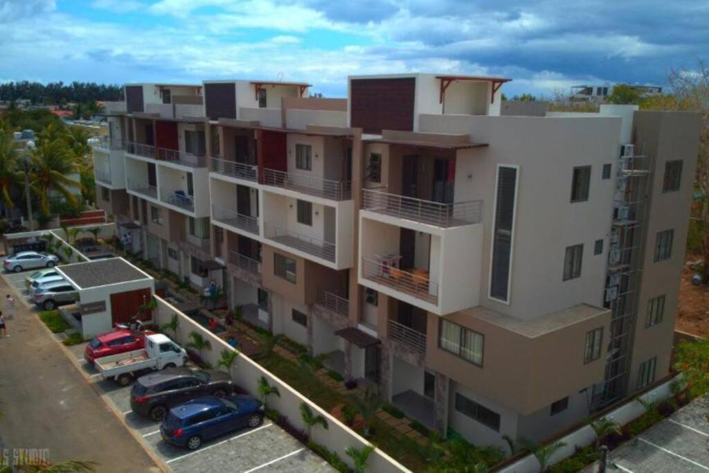 Modern And Cosy Condo: Westwood Apartments Flic-en-Flacq المظهر الخارجي الصورة